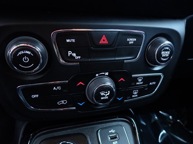 Used 2018 Jeep Compass Limited w/ Navigation Group AWD/4WD image 20