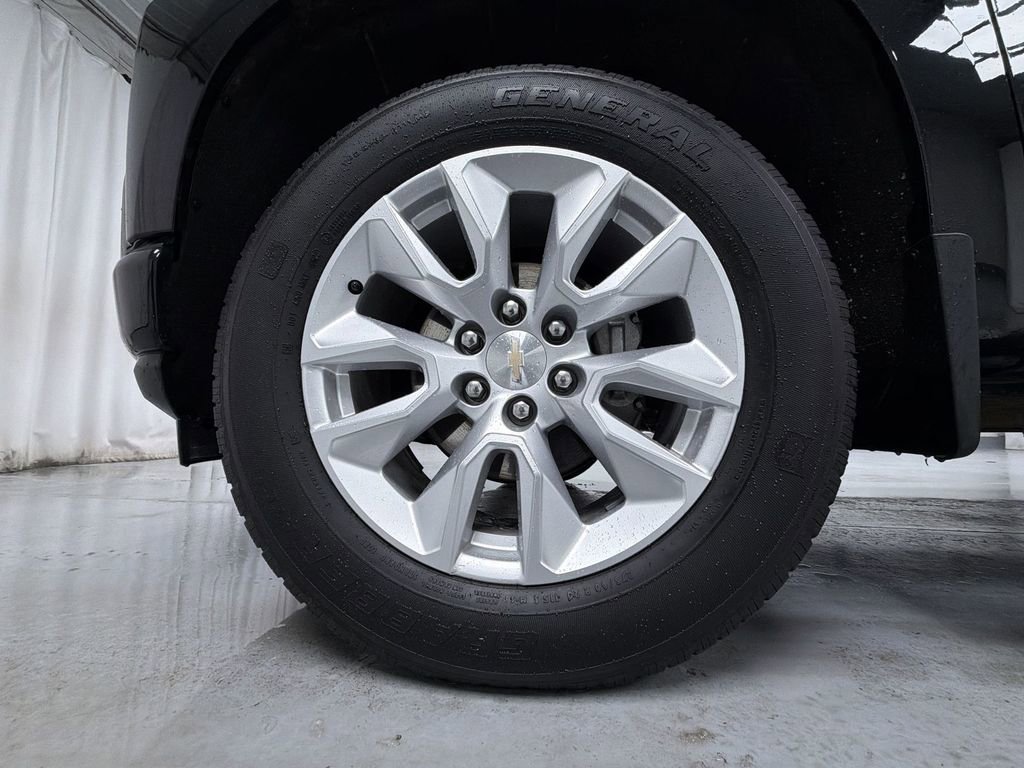 Used 2022 Chevrolet Silverado 1500 Custom image 11