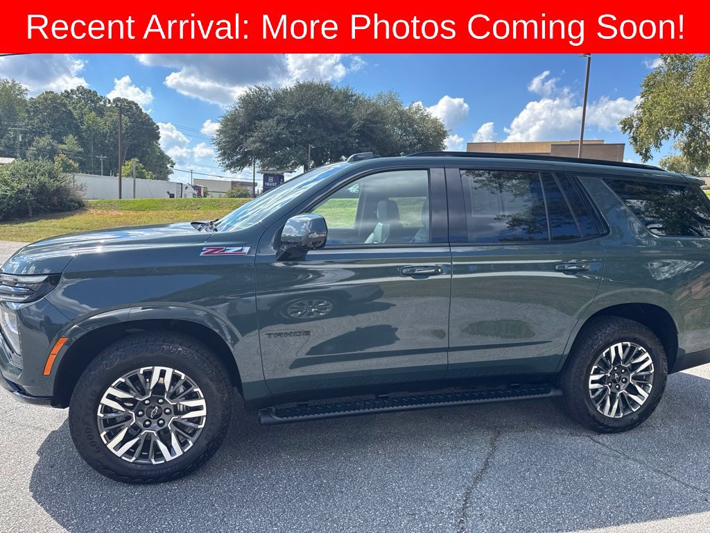 Used 2025 Chevrolet Tahoe Z71 w/ Comfort Package AWD/4WD image 2