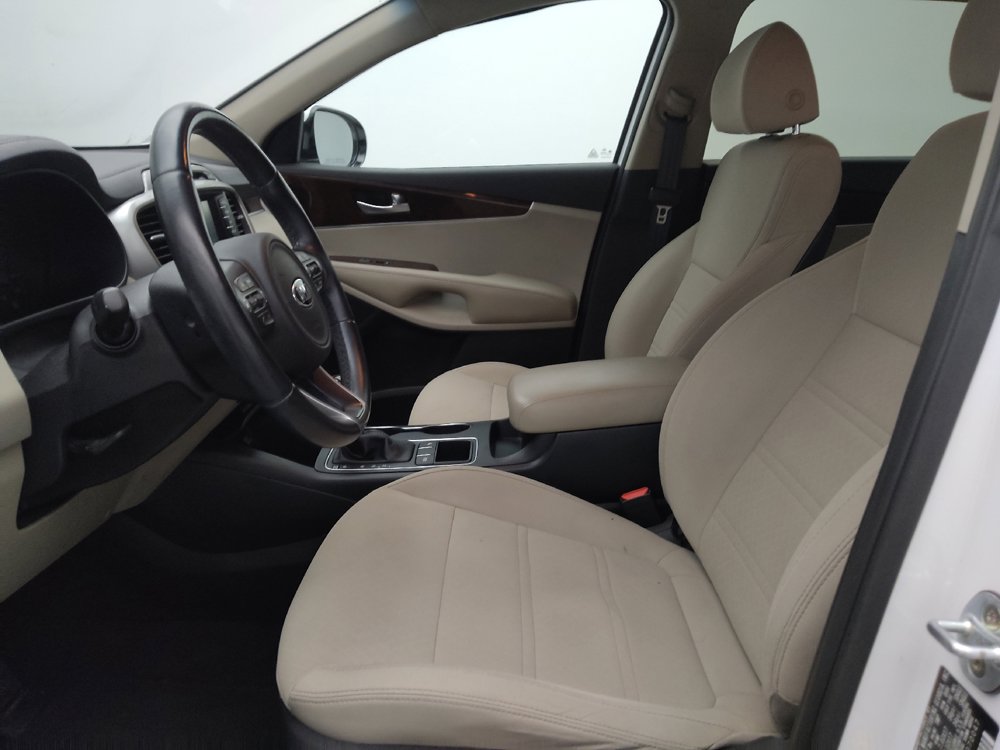 Used 2018 Kia Sorento FWD image 17