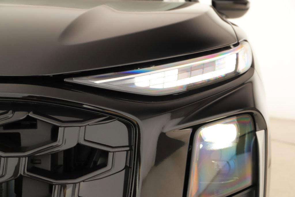 New 2026 Audi Q3 quattro 2.0T AWD/4WD image 31