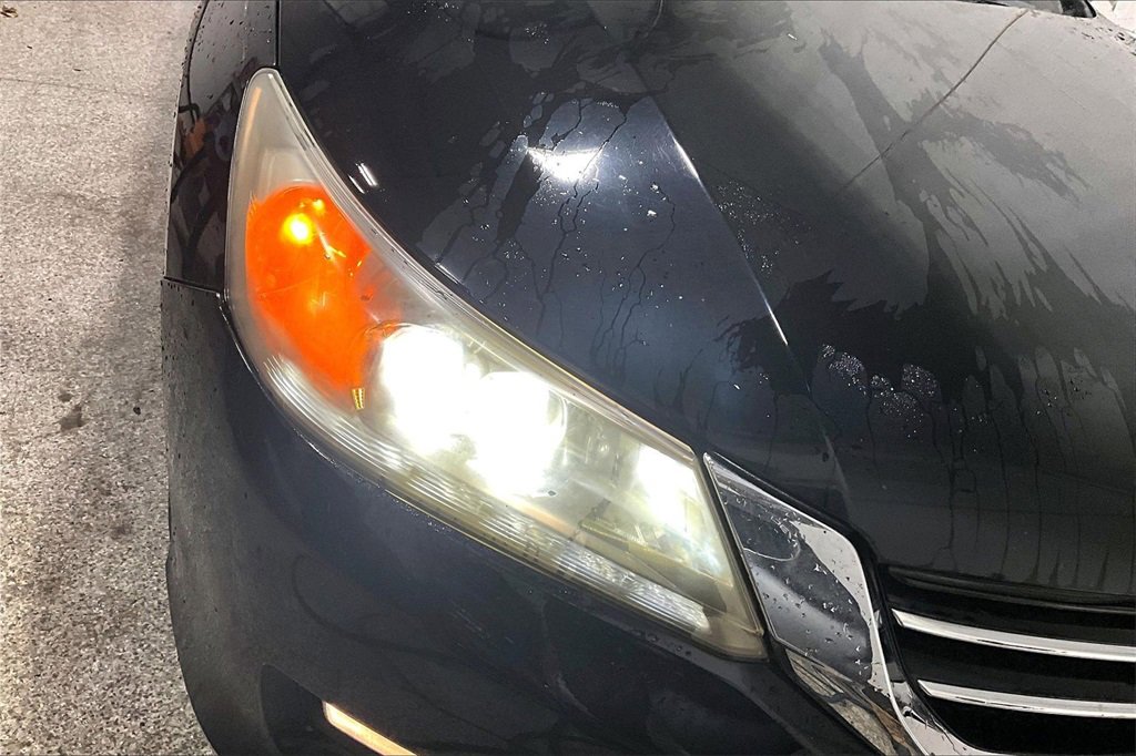 Used 2014 Honda Accord Touring image 31
