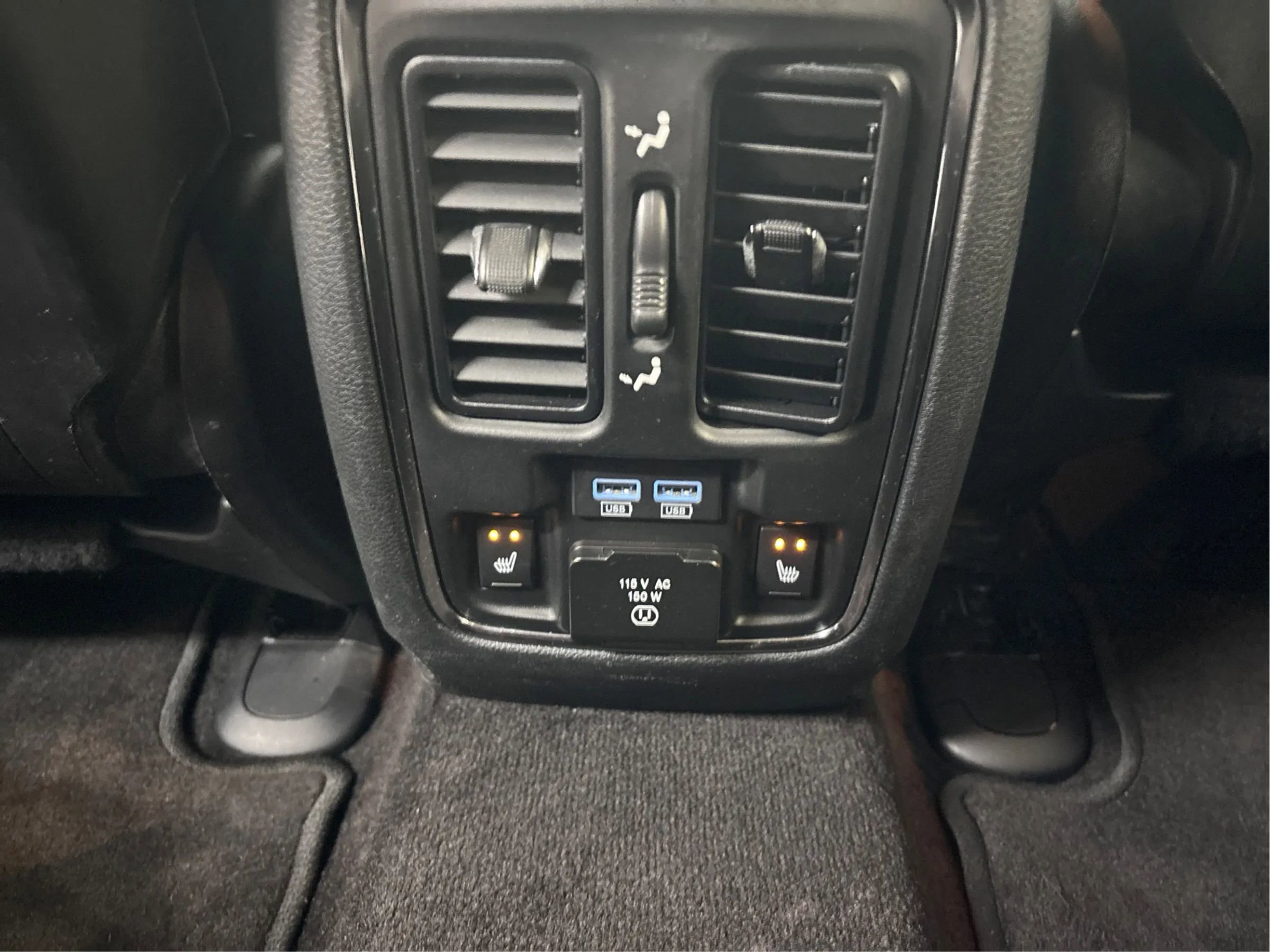 Used 2019 Jeep Grand Cherokee Limited w/ Luxury Group II image 29