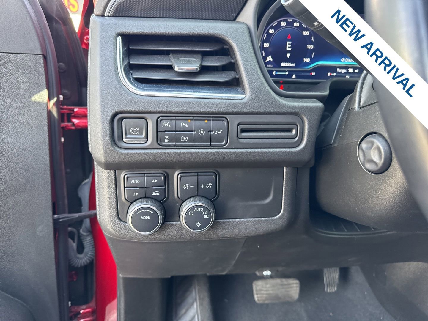 Used 2022 Chevrolet Tahoe RST w/ Luxury Package image 20