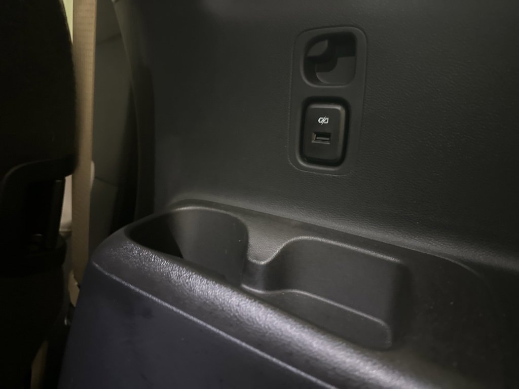 Used 2020 Buick Enclave Essence image 36