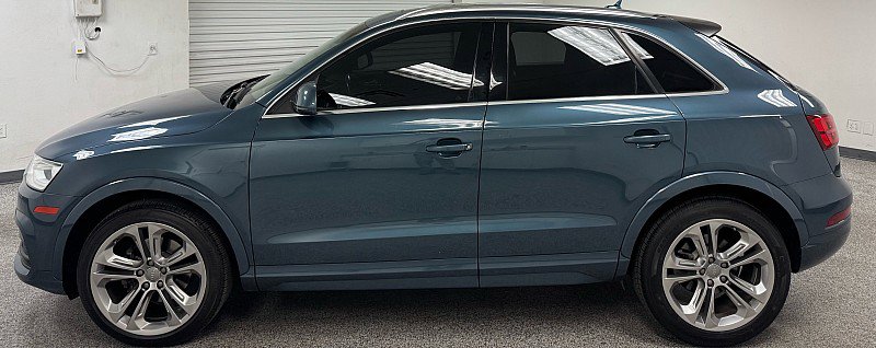 Used 2017 Audi Q3 2.0T Premium Plus w/ Premium Plus Package AWD/4WD image 8