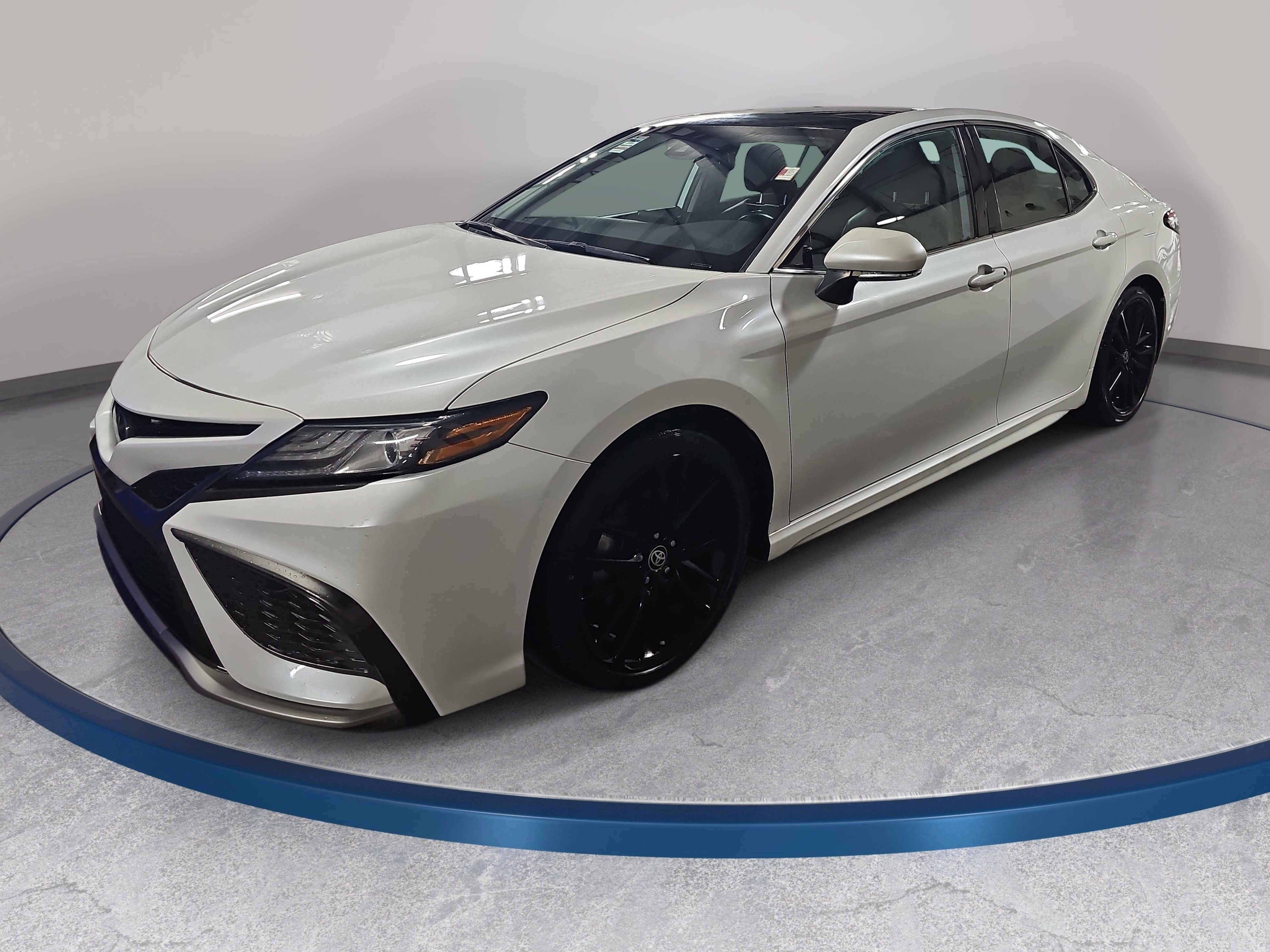 Used 2021 Toyota Camry XSE FWD image 1