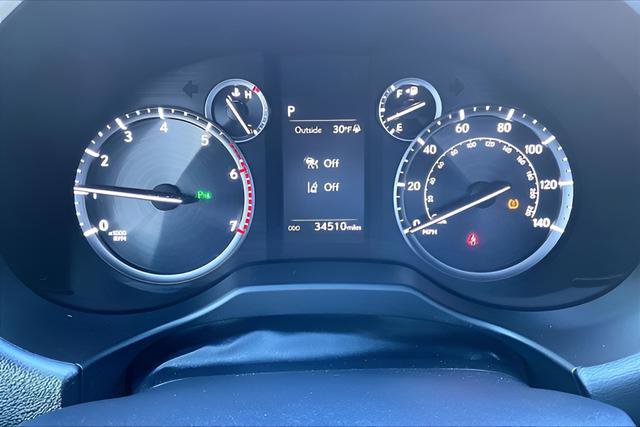Used 2020 Lexus GX 460 Premium w/ Premium Package image 19