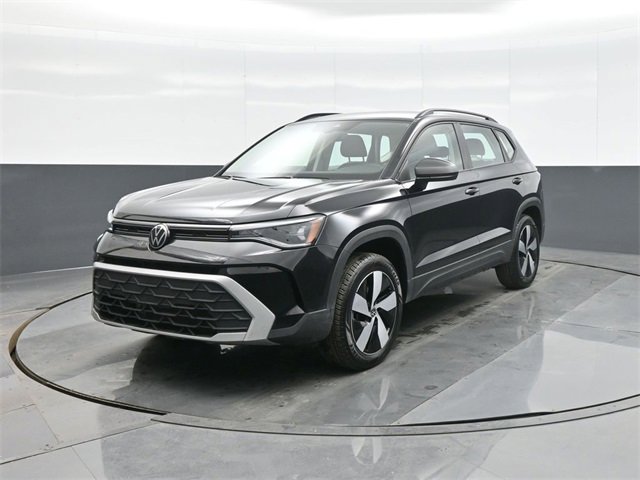 Certified 2025 Volkswagen Taos S image 3