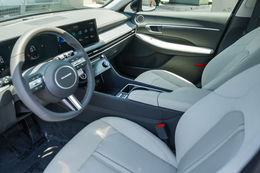 New 2026 Hyundai Sonata SEL FWD image 18