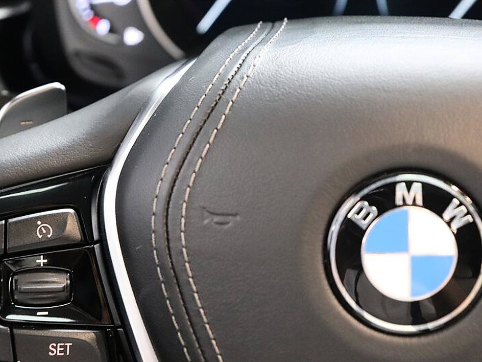 Used 2018 BMW 530i RWD image 41
