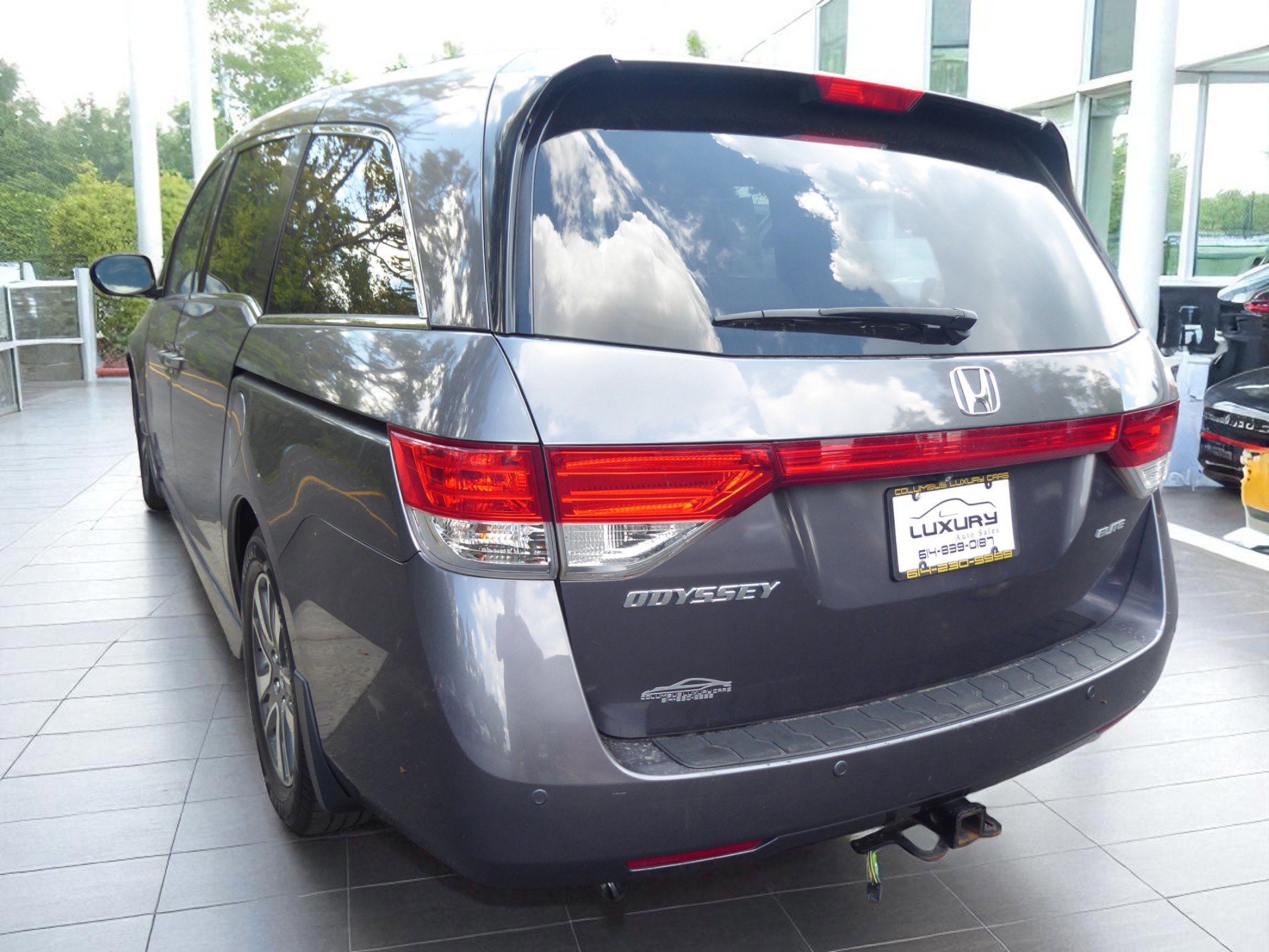 Used 2016 Honda Odyssey Touring Elite image 11