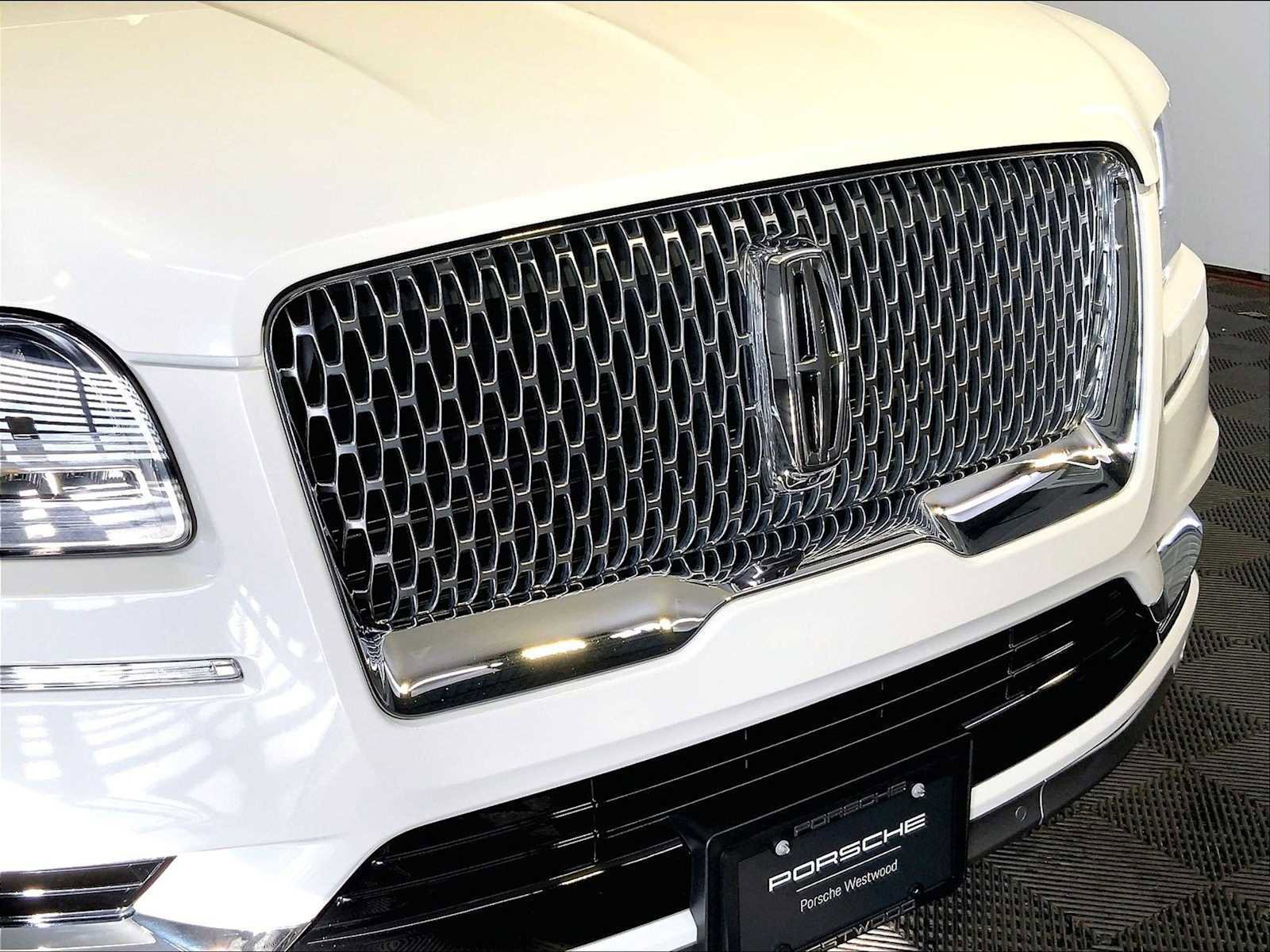 Used 2021 Lincoln Navigator Black Label AWD/4WD image 34