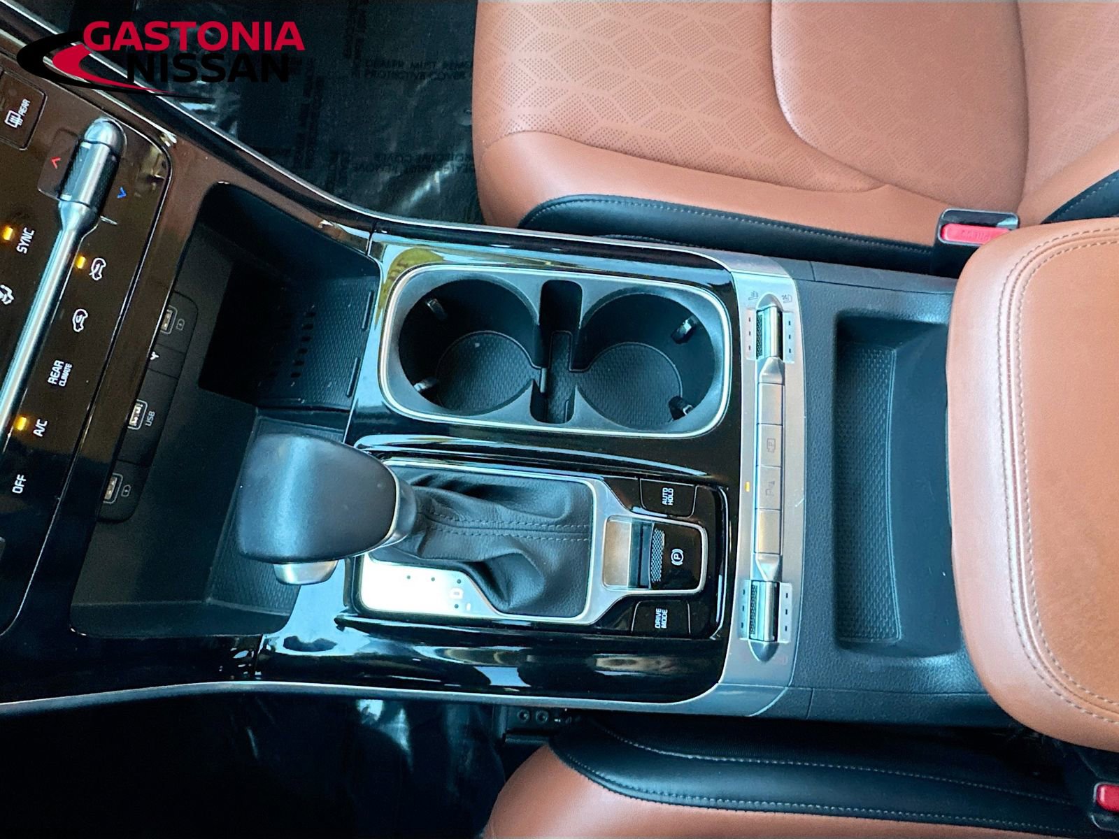 Used 2023 Kia Carnival SX image 32