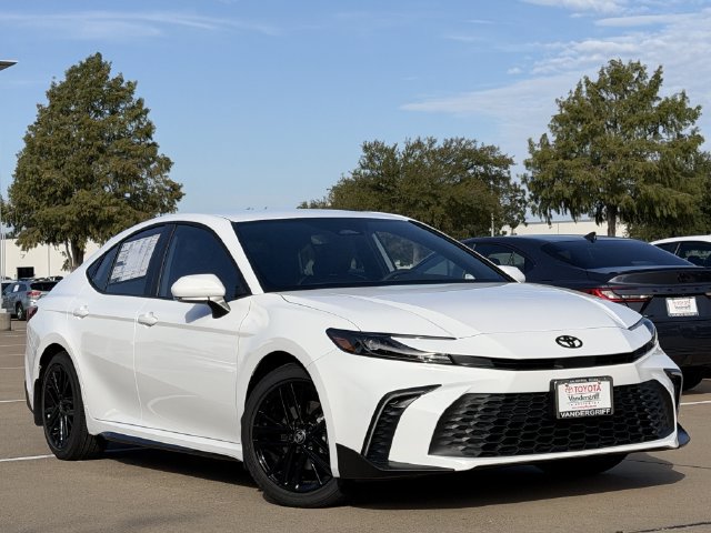 New 2026 Toyota Camry SE w/ Convenience Package FWD image 2