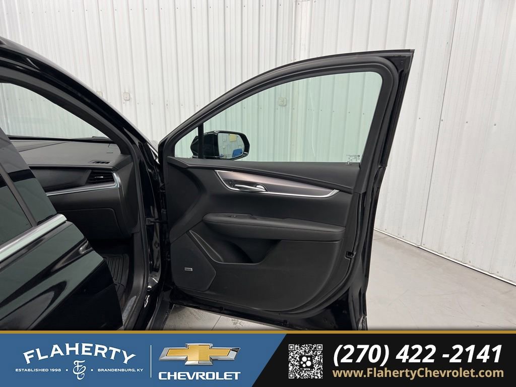 Used 2024 Cadillac XT5 Luxury AWD/4WD image 14