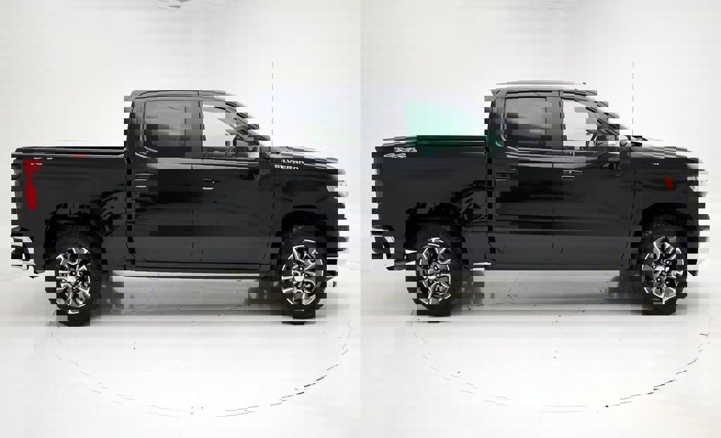 Used 2024 Chevrolet Silverado 1500 LT video 2