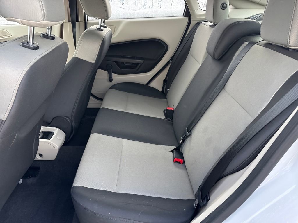 Used 2013 Ford Fiesta S image 7