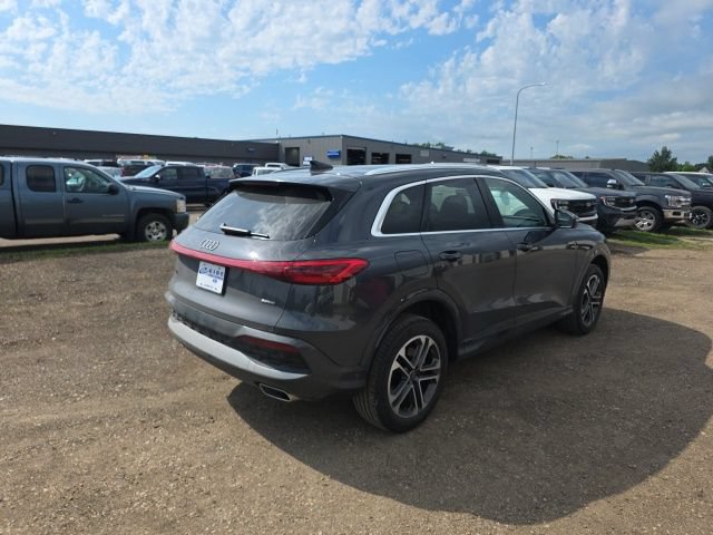 Used 2025 Audi Q5 Premium AWD/4WD image 10