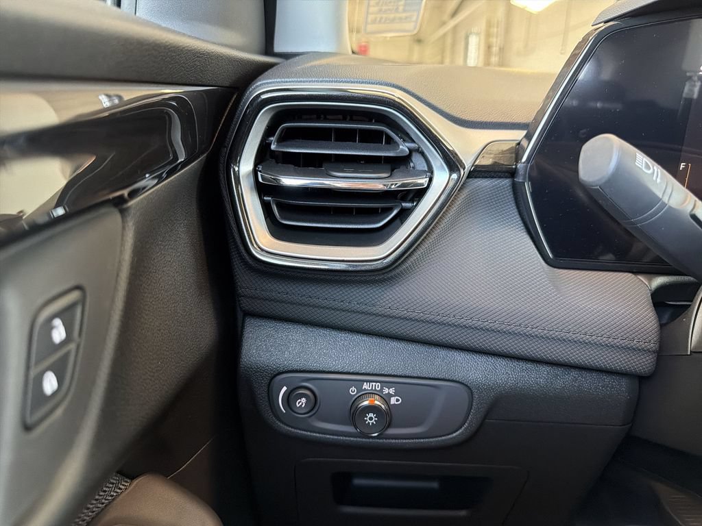 New 2026 Chevrolet TrailBlazer LT w/ Convenience Package AWD/4WD image 19