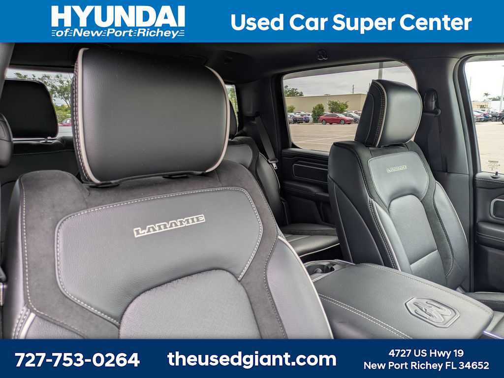 Used 2025 RAM 1500 Laramie w/ Sport Appearance Package AWD/4WD image 6
