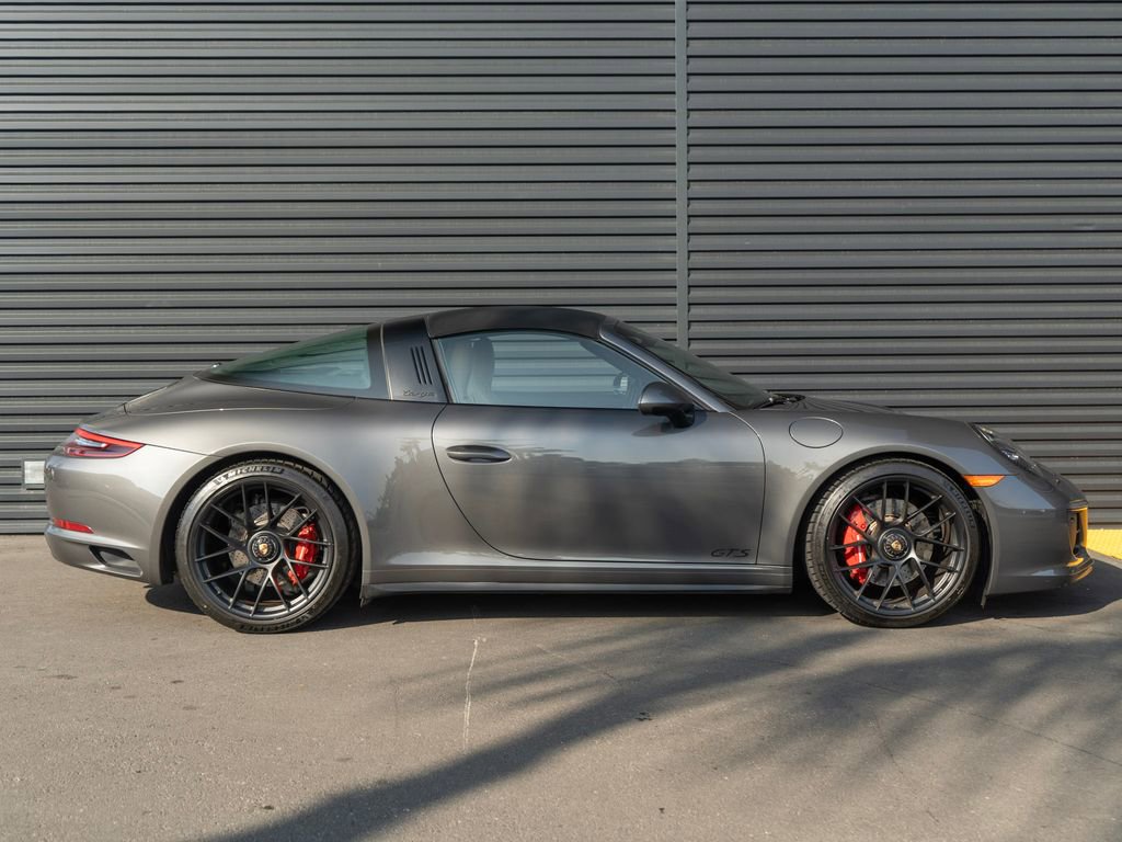 Used 2017 Porsche 911 Targa 4 GTS image 8