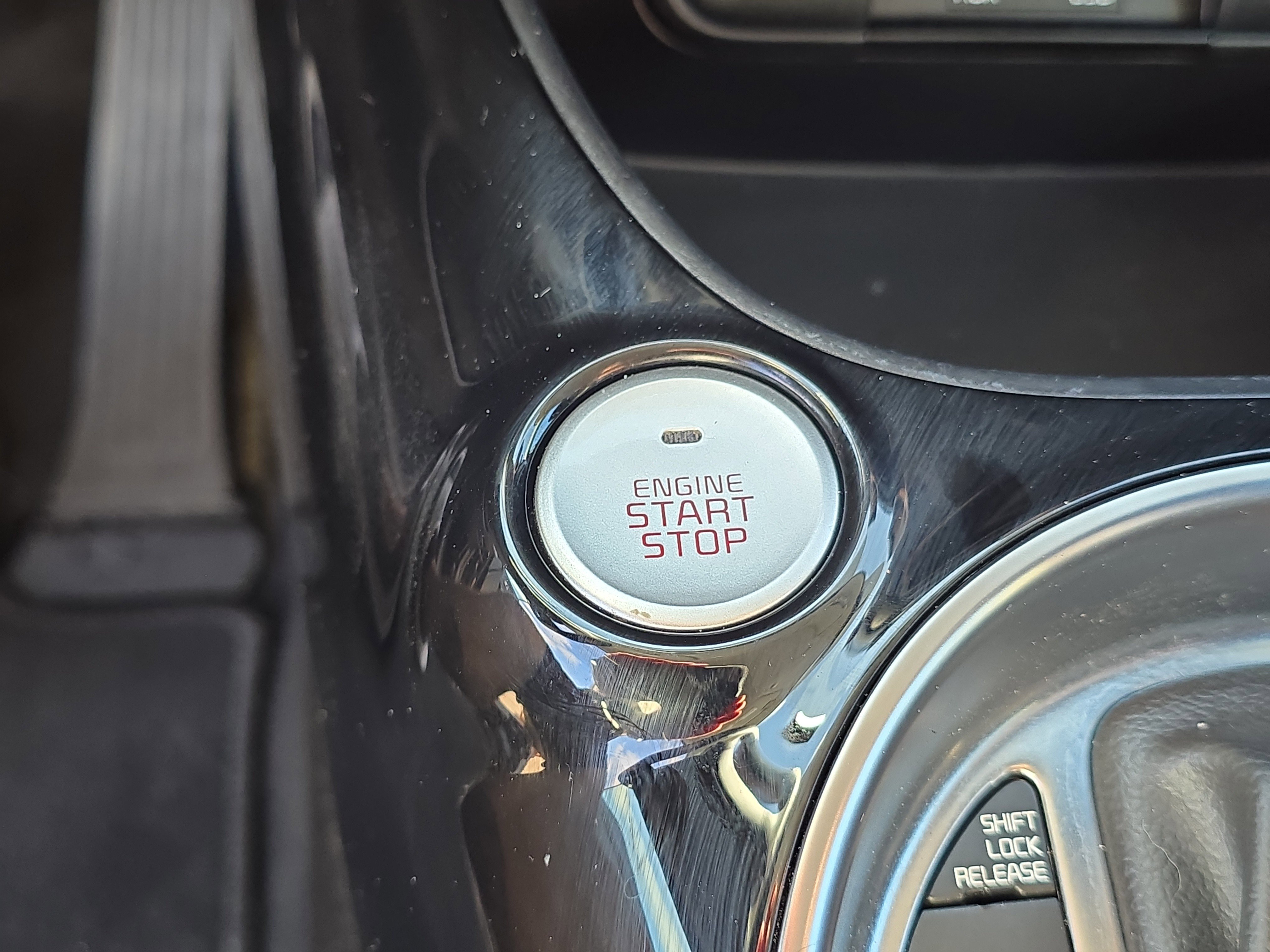 Certified 2018 Kia Soul ! w/ Tech Package FWD image 27