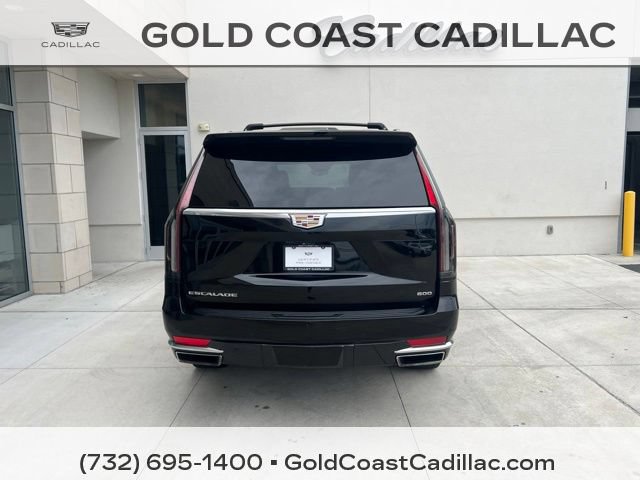 Certified 2022 Cadillac Escalade Premium Luxury AWD/4WD image 3