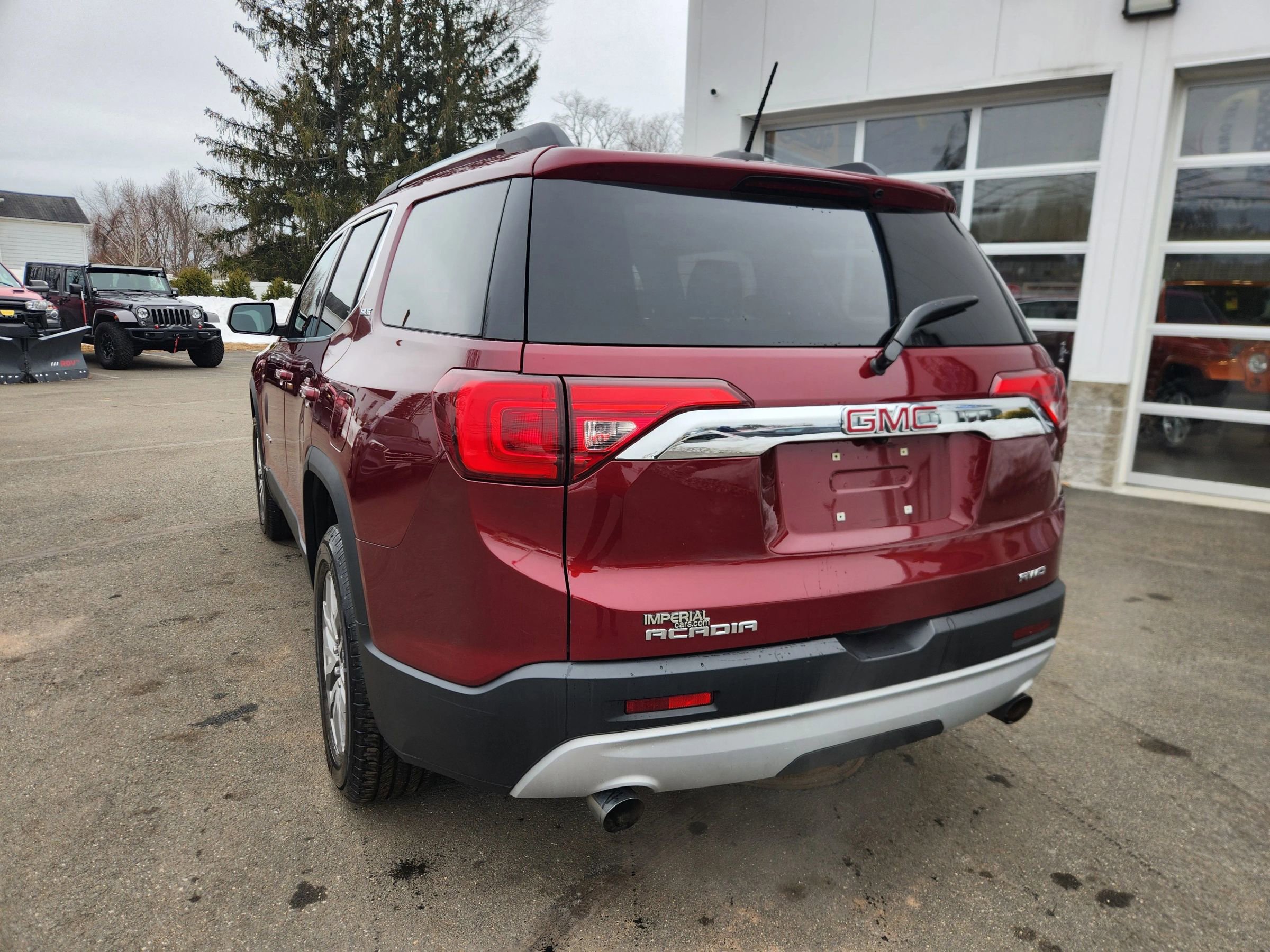 Used 2017 GMC Acadia SLE image 12