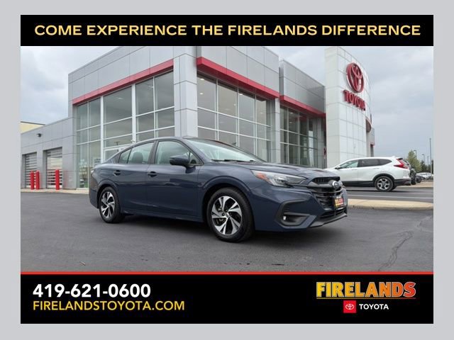 Used 2025 Subaru Legacy Premium AWD/4WD image 1