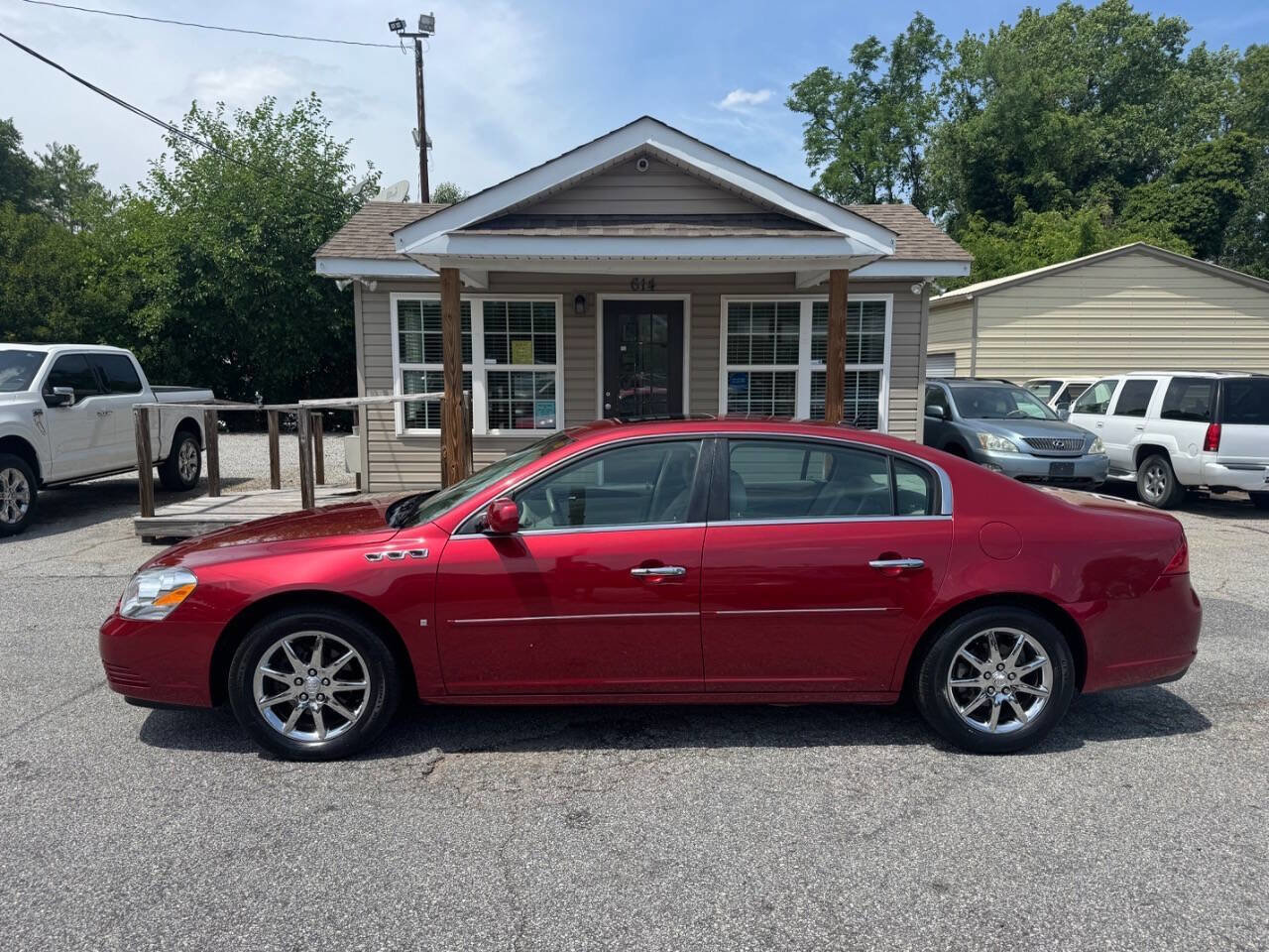 Used 2007 Buick Lucerne CXL FWD image 3