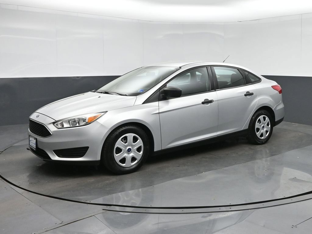Used 2018 Ford Focus S image 3