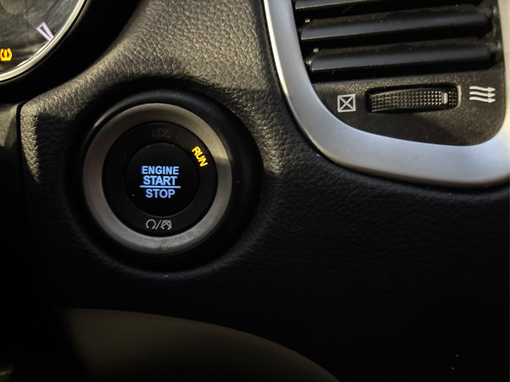 Used 2020 Dodge Durango SXT image 27