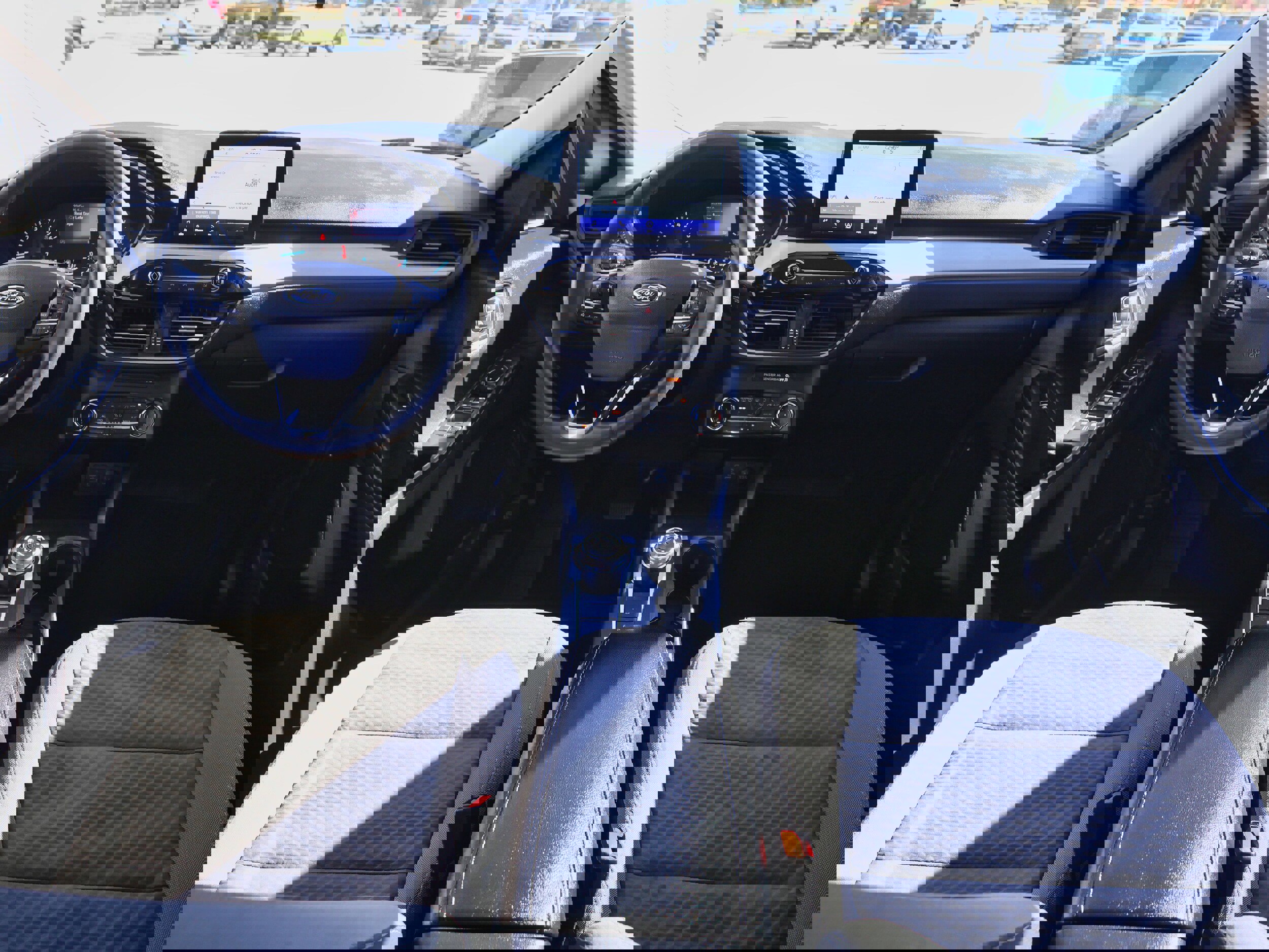 Used 2022 Ford Escape SE w/ SE Sport Appearance Package image 11