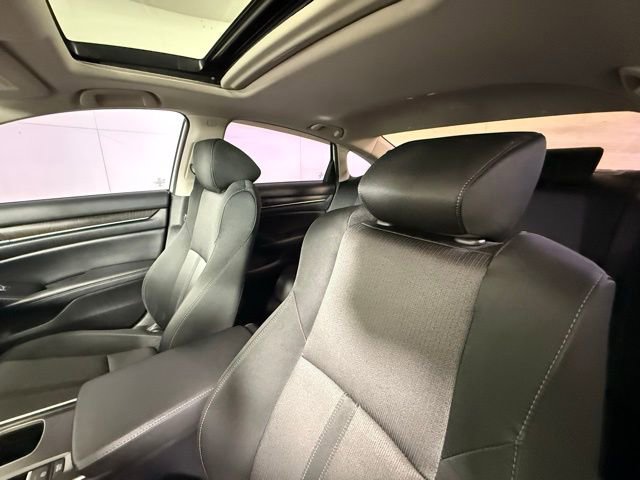 Used 2019 Honda Accord EX image 7