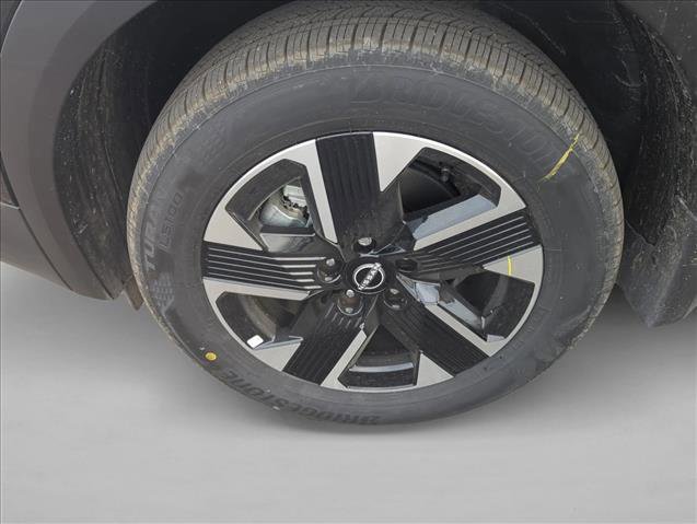 New 2026 Nissan Kicks SV w/ Cold Weather Package image 16