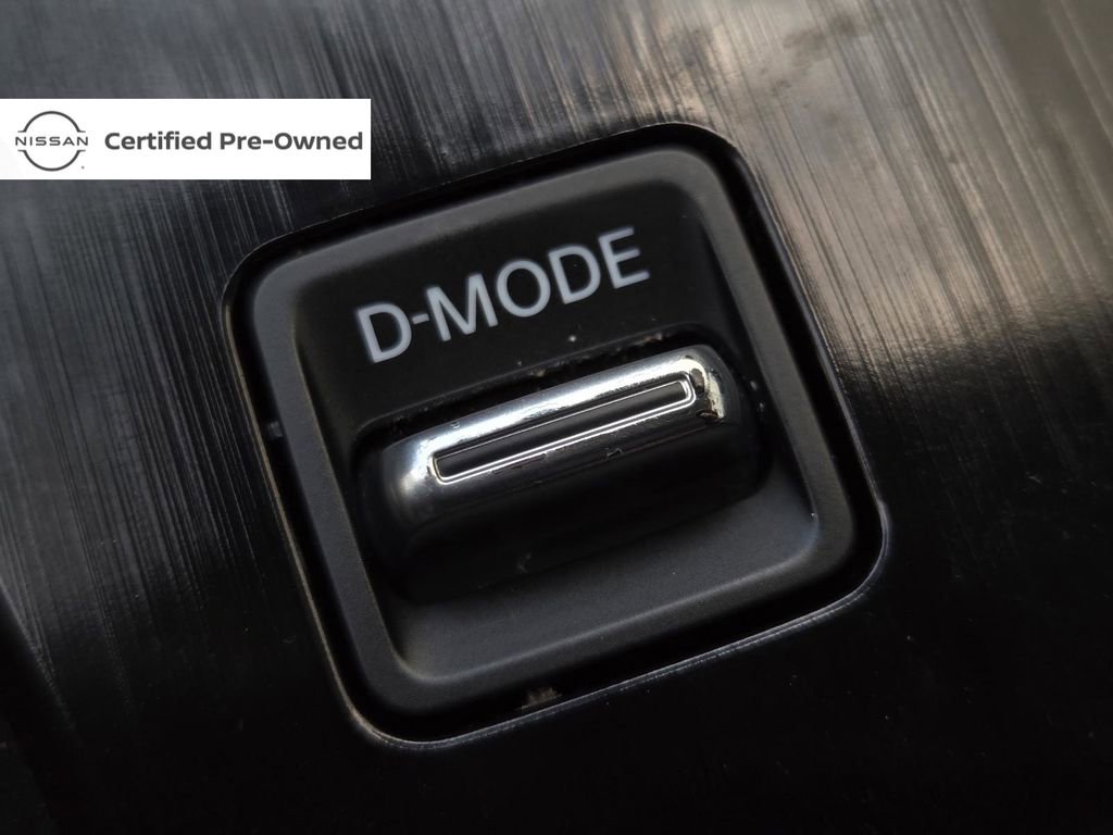 Certified 2023 Nissan Rogue SV image 23