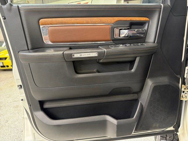 Used 2017 RAM 3500 Laramie Longhorn AWD/4WD image 16