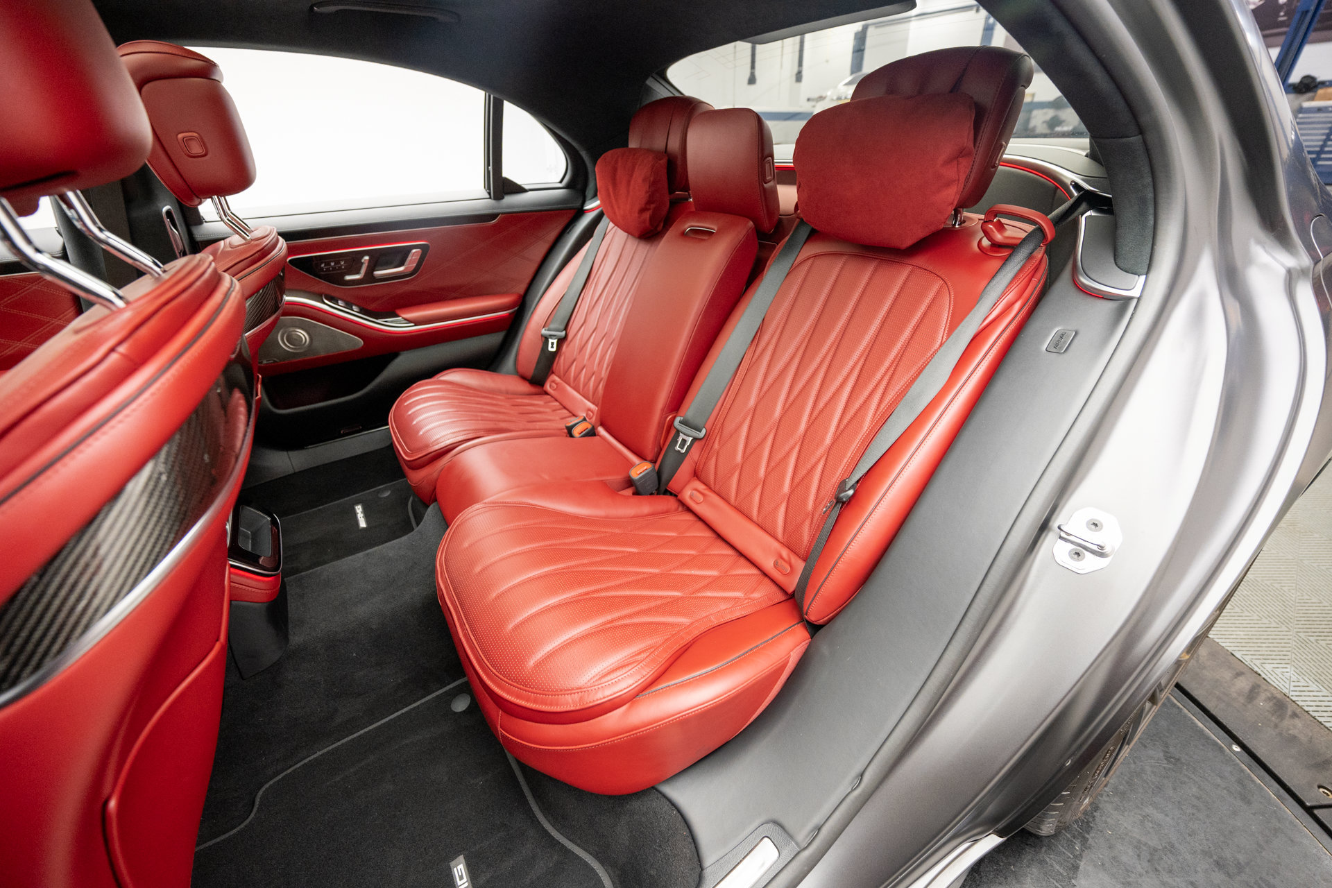Used 2024 Mercedes-Benz S 63 AMG S w/ AMG Night Package image 15