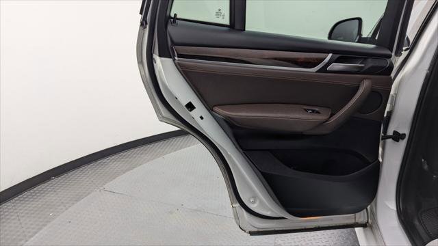 Used 2017 BMW X4 xDrive28i image 16