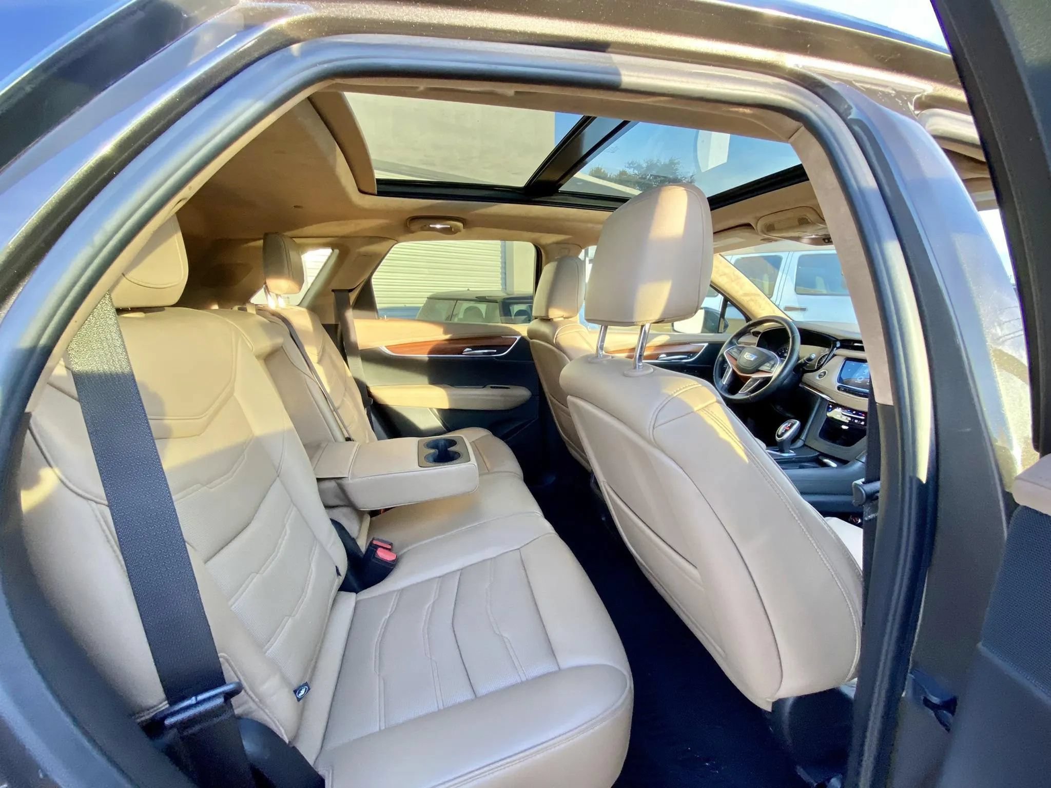 Used 2019 Cadillac XT5 Platinum AWD/4WD image 17