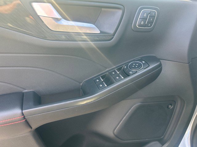 Used 2023 Ford Escape ST-Line Select w/ Tech Pack #2 image 10