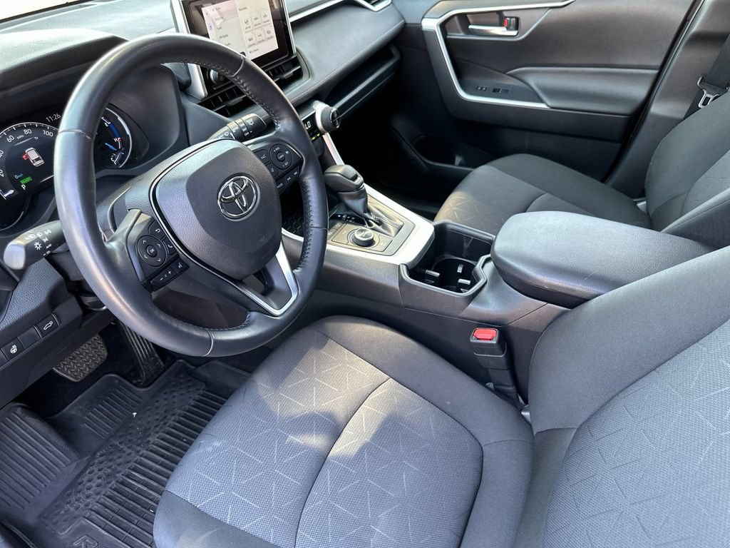 Used 2024 Toyota RAV4 XLE w/ Convenience Package AWD/4WD image 9