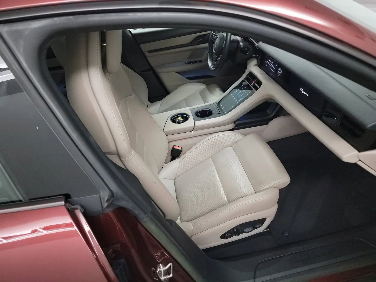 Used 2022 Porsche Taycan 4 Cross Turismo w/ Technology Package image 7