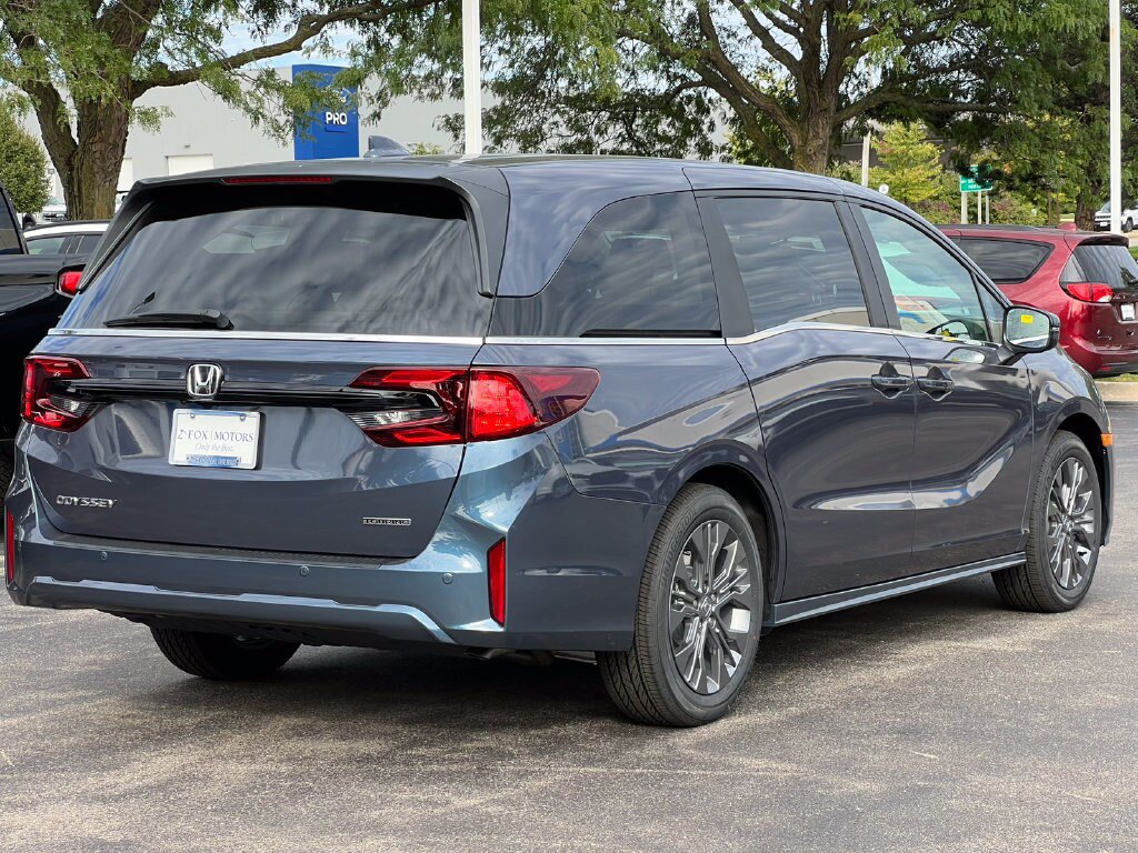 New 2027 Honda Odyssey Touring image 9