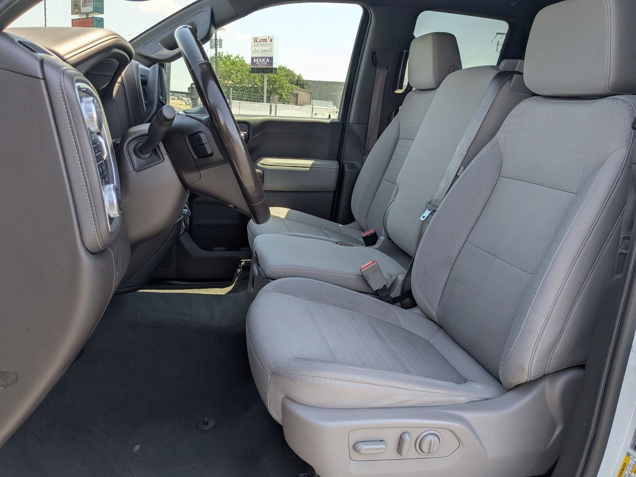 Used 2022 GMC Sierra 3500 SLE w/ SLE Convenience Package AWD/4WD image 27