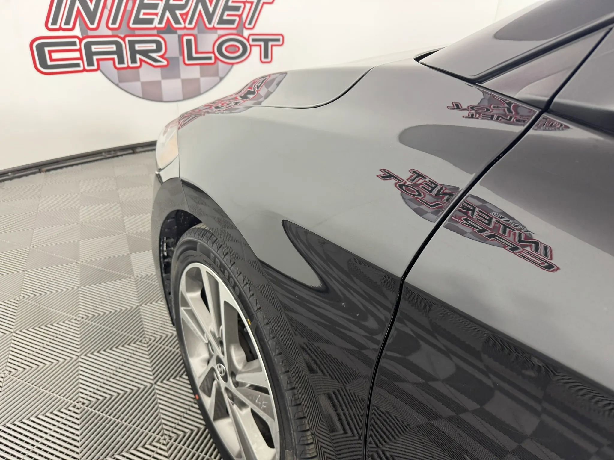 Used 2017 Hyundai Elantra Limited FWD image 23