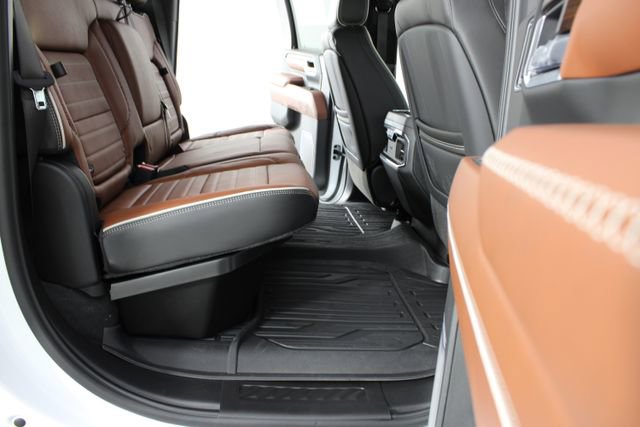 New 2026 GMC Sierra 3500 Denali Ultimate AWD/4WD image 25