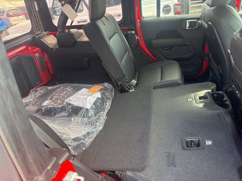 New 2025 Jeep Wrangler Unlimited Sahara AWD/4WD image 45
