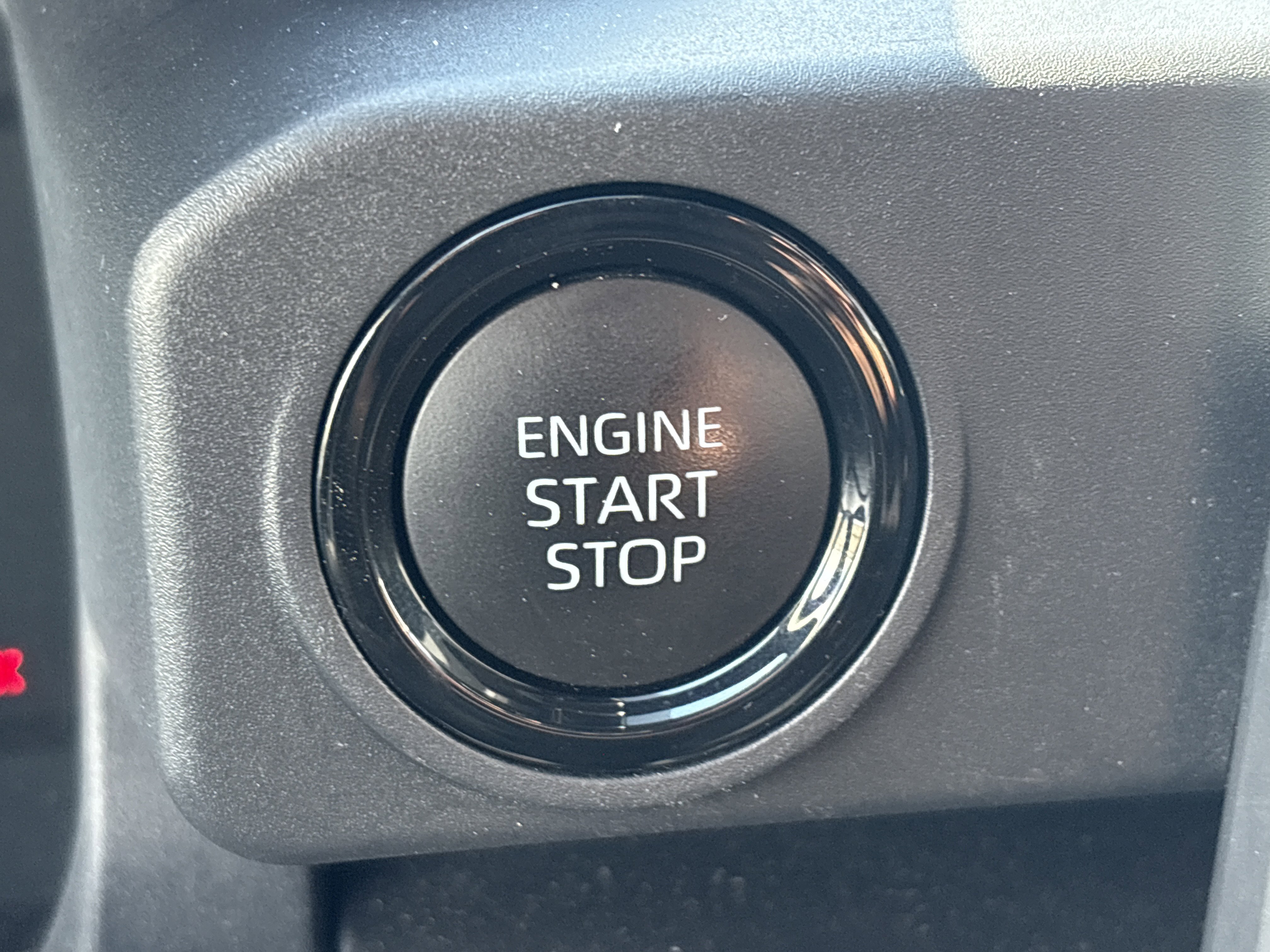 Used 2024 Toyota Tacoma SR image 28